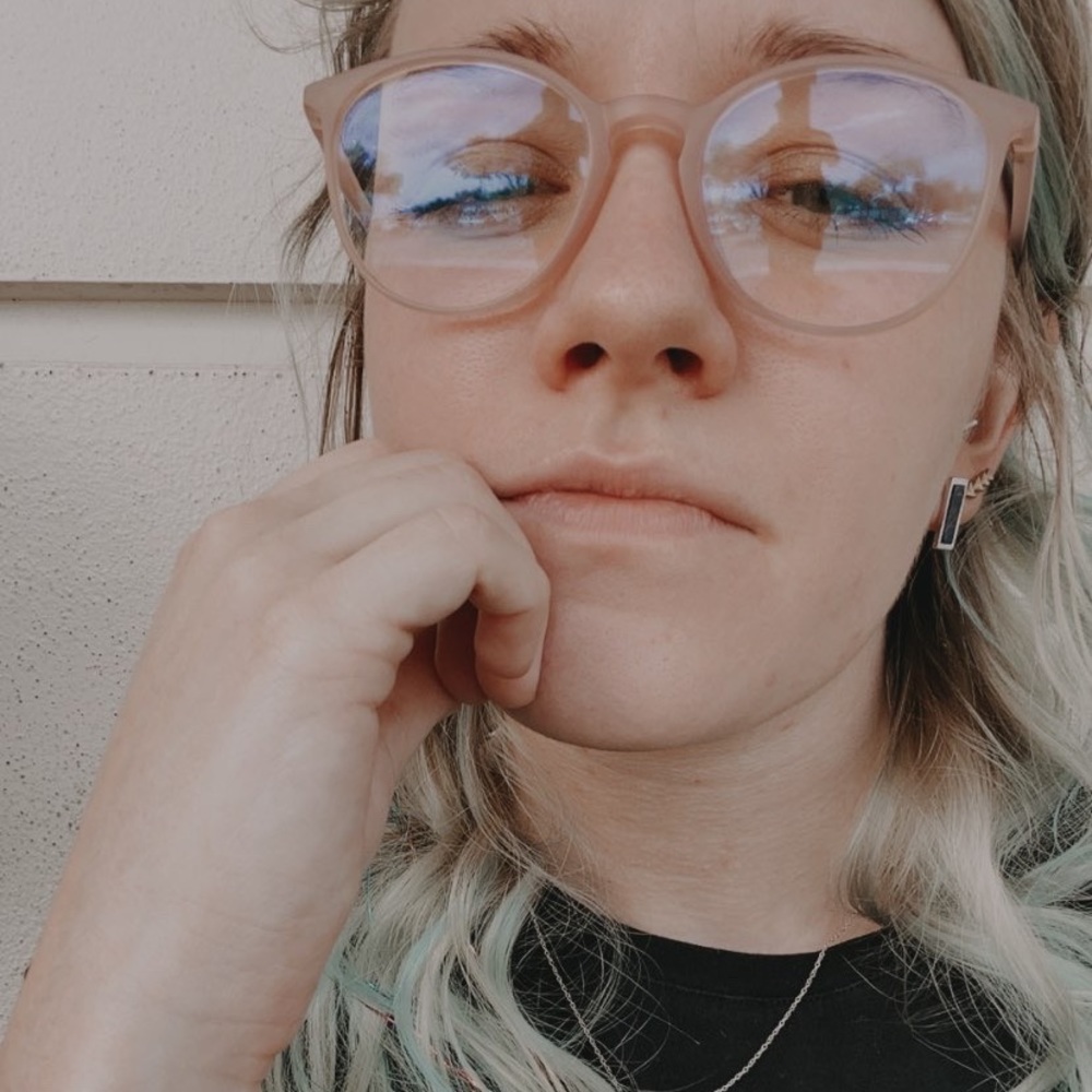 Meet your Posher, Emily